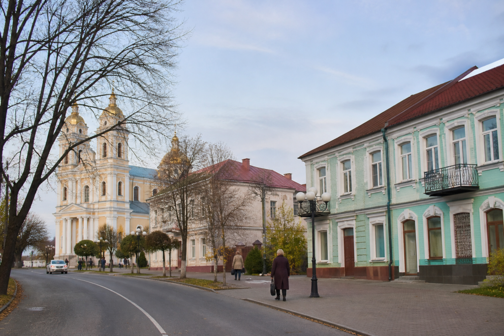 A quiet street in Barysaw, Belarus, illustrating a travel guide to local cannabis laws